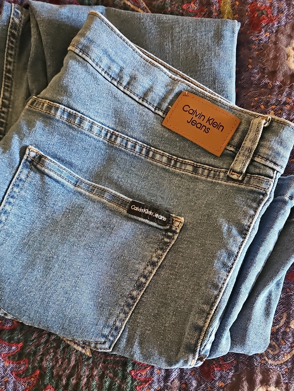 Calvin Klein Women's Light Wash Straight Leg Jeans